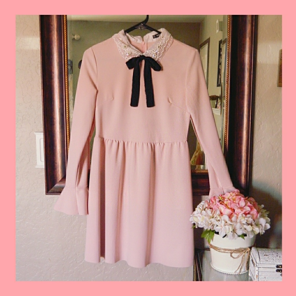 * BEAUTIFUL TIE NECK DRESS *